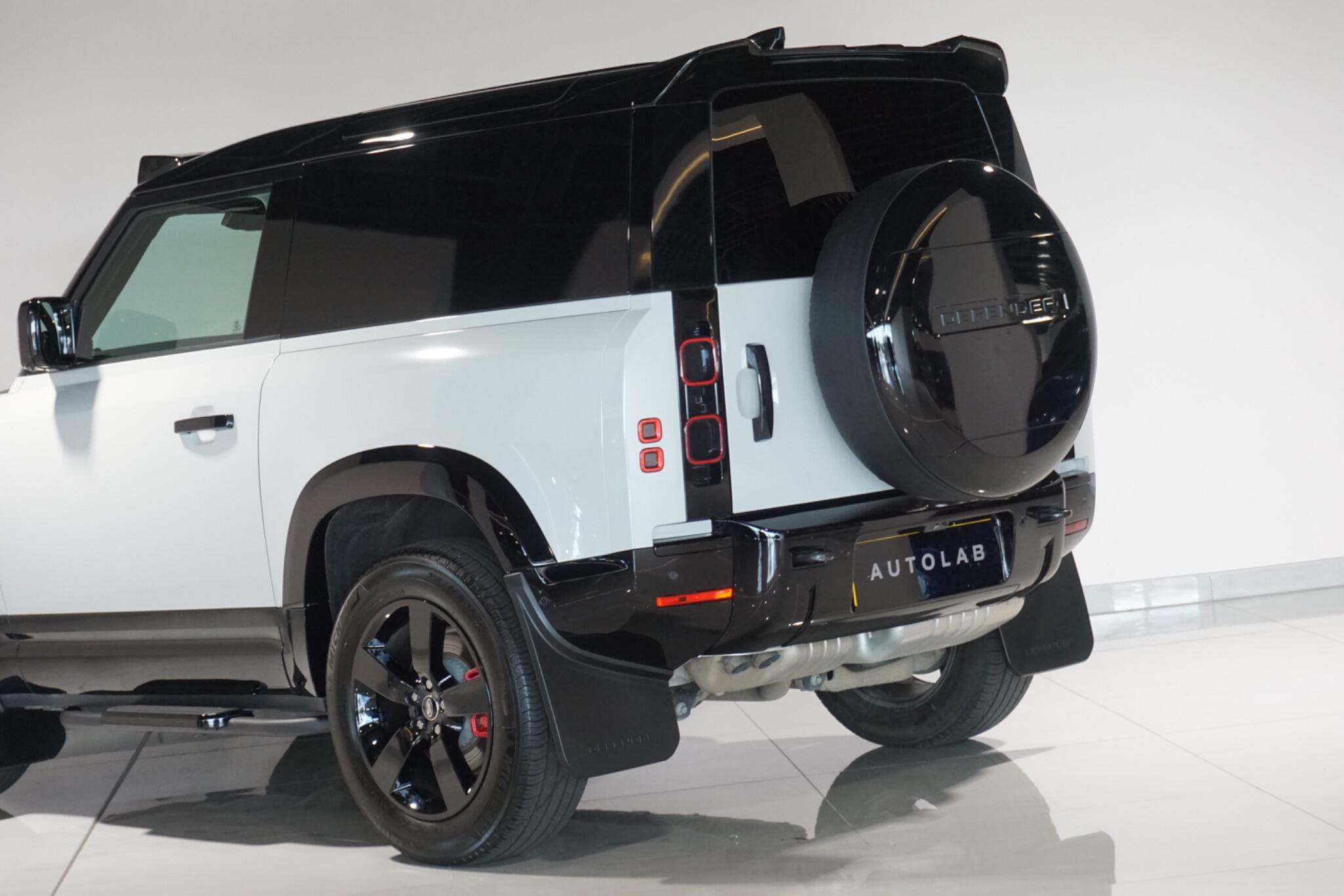 Land Rover Defender 90 3.0 D300 MHEV X-Dynamic HSE Hard Top SUV 3dr Diesel Auto 4WD SWB Euro 6 (s/s) (300 ps)